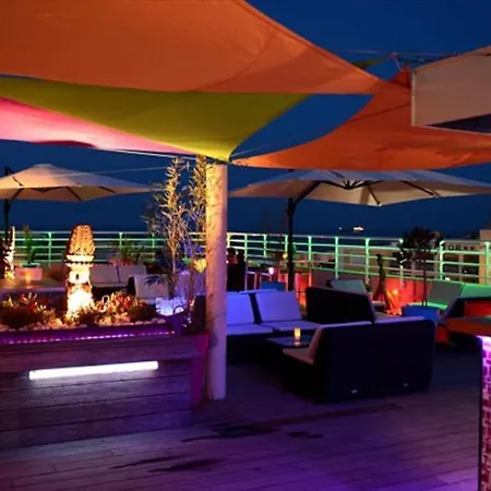 La Plage Vous Appartient - Studio Cabine Vue Mer Apartment Sète